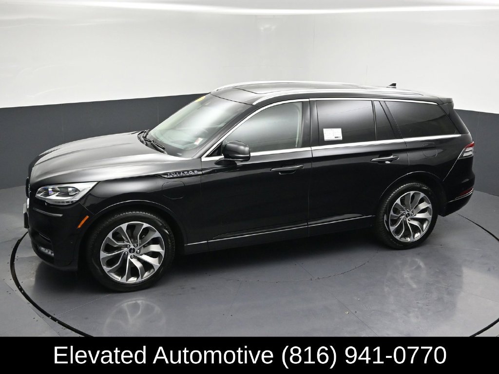 Used 2023 Lincoln Aviator Grand Touring w/ Equipment Group 301A AWD/4WD image 32