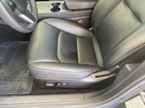 Used 2023 Tesla Model 3 Standard Range RWD image 30