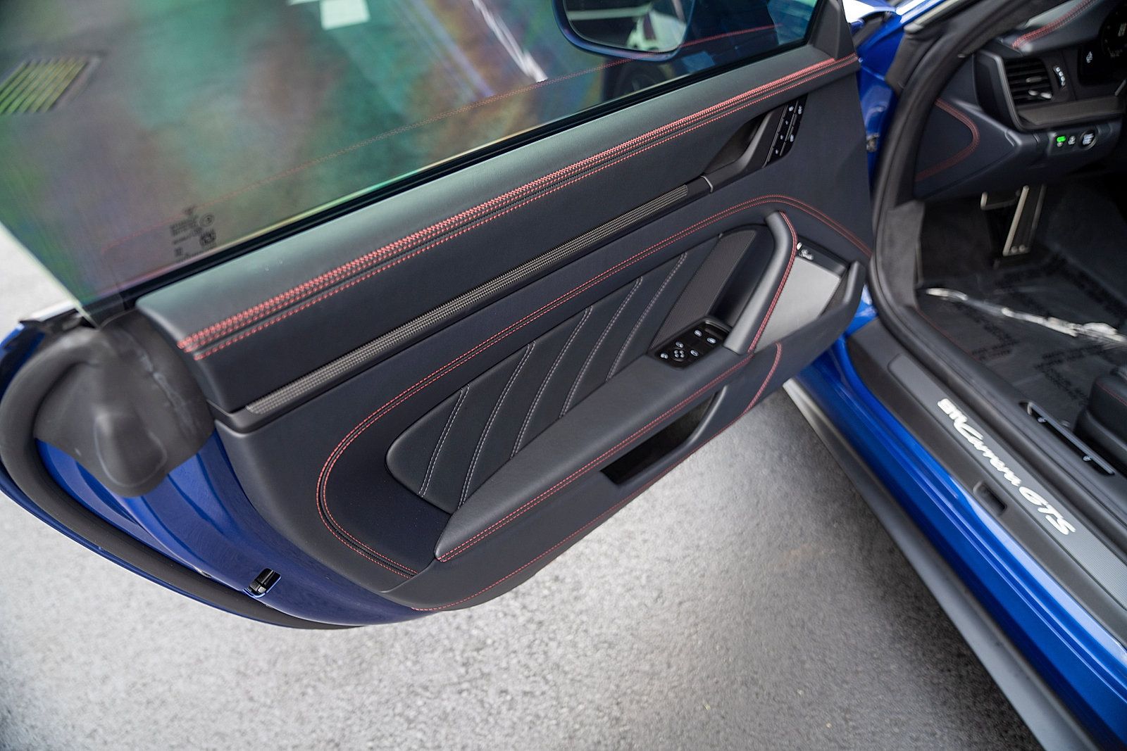 Certified 2026 Porsche 911 Carrera GTS RWD image 19