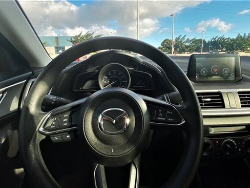 Used 2017 MAZDA MAZDA3 Sport FWD image 6