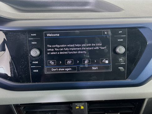 Used 2023 Volkswagen Taos SE w/ Black Wheel Package image 19