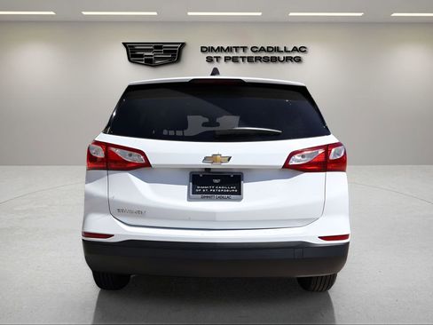 Used 2020 Chevrolet Equinox LS w/ LS Convenience Package image 4