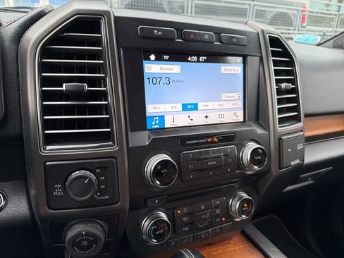 Used 2017 Ford F150 Limited w/ Trailer Tow Package image 27