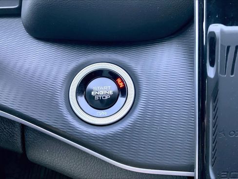 Used 2024 Jeep Grand Cherokee L Altitude AWD/4WD image 35