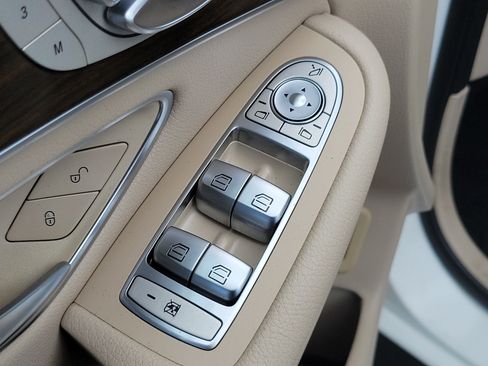 Used 2019 Mercedes-Benz GLC 300 image 14