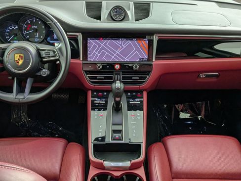Certified 2024 Porsche Macan GTS AWD/4WD image 19