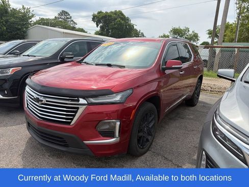 Used 2022 Chevrolet Traverse Premier FWD image 1