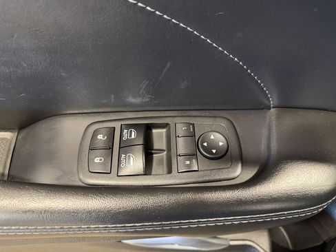 Used 2017 Dodge Challenger GT image 13