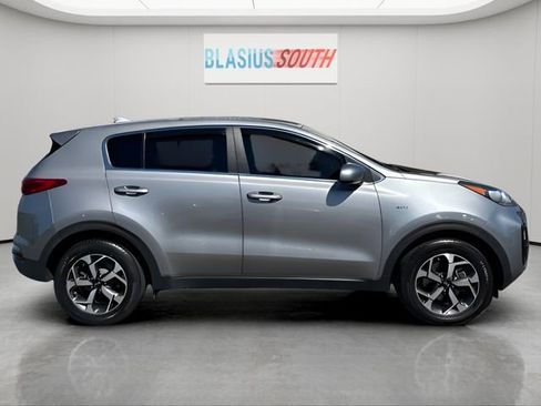Used 2020 Kia Sportage LX AWD/4WD image 2