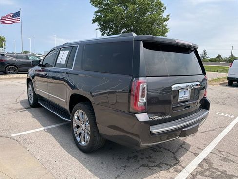 Used 2017 GMC Yukon XL Denali w/ Open Road Package AWD/4WD image 5