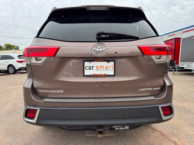 Used 2017 Toyota Highlander Limited AWD/4WD image 6