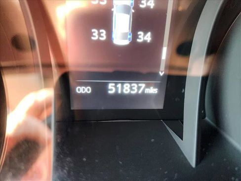 Used 2024 Toyota Camry SE image 29