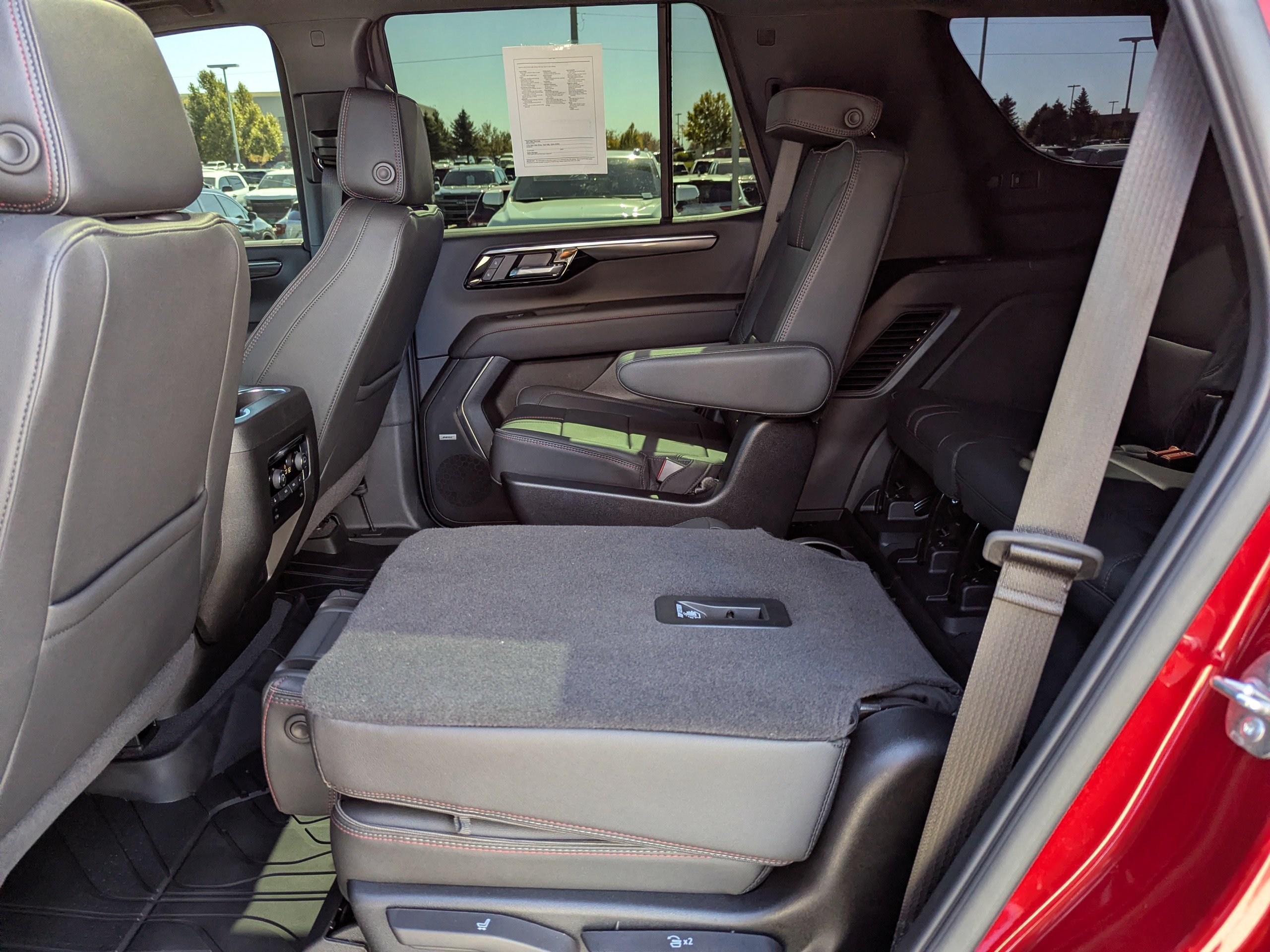 Certified 2026 Chevrolet Tahoe RST AWD/4WD image 32