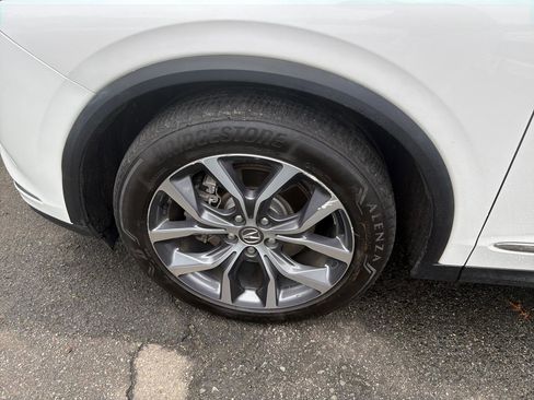Used 2023 Acura MDX SH-AWD w/ Technology Package image 14