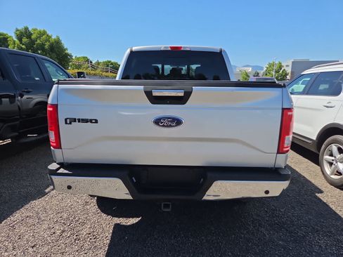 Used 2015 Ford F150 XLT w/ Equipment Group 302A Luxury AWD/4WD image 4
