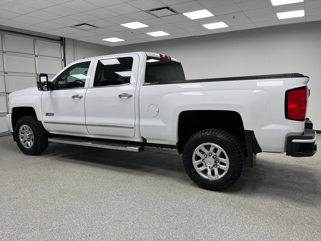 Used 2018 Chevrolet Silverado 2500 LTZ w/ Custom Sport Edition AWD/4WD image 7