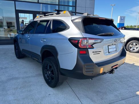 Used 2023 Subaru Outback Wilderness AWD/4WD image 7