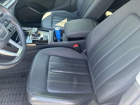 Certified 2023 Audi Q5 2.0T Premium w/ Convenience Package image 3