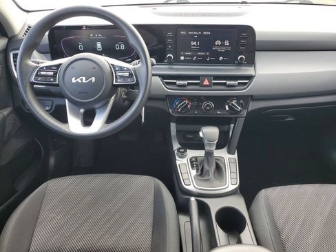 Used 2024 Kia Seltos LX AWD/4WD image 20