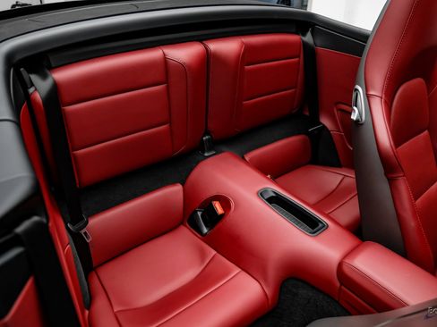 Used 2019 Porsche 911 Turbo image 75