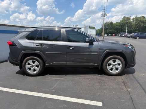 Used 2021 Toyota RAV4 XLE w/ Convenience Package AWD/4WD image 6