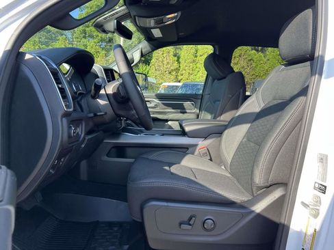 Used 2025 RAM 1500 Big Horn AWD/4WD image 12