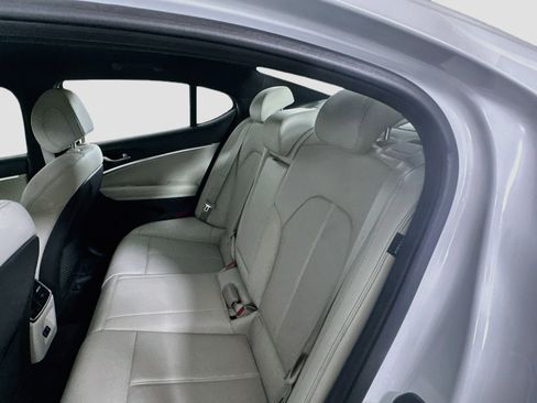 Used 2025 Genesis G70 2.5T AWD/4WD image 27
