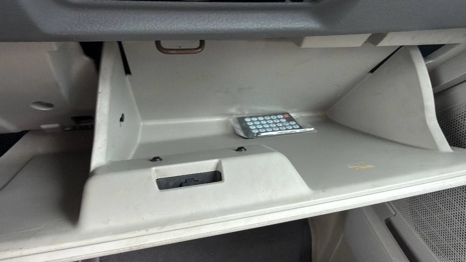 Used 2010 Dodge Grand Caravan SE w/ Climate Group FWD image 38