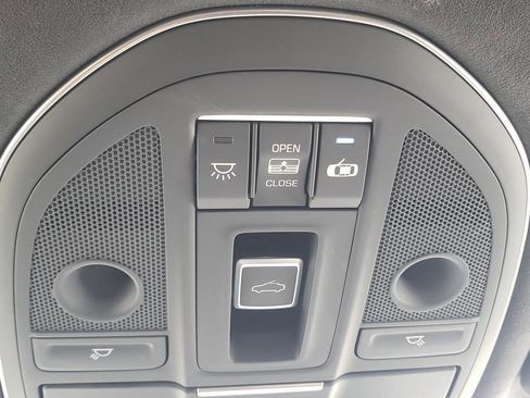 Used 2019 Genesis G80 3.3T Sport image 38