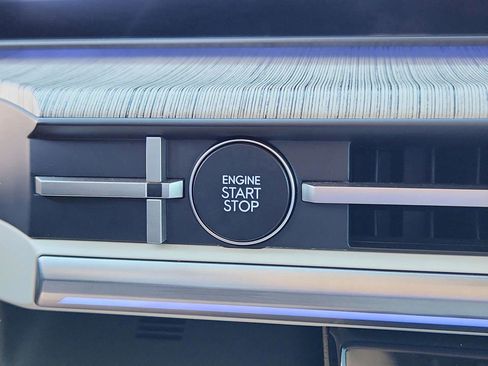 Used 2025 Hyundai Santa Fe Calligraphy image 31