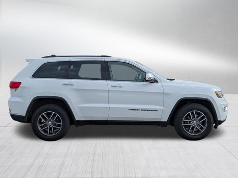 Used 2017 Jeep Grand Cherokee Limited w/ Trailer Tow Group IV image 8