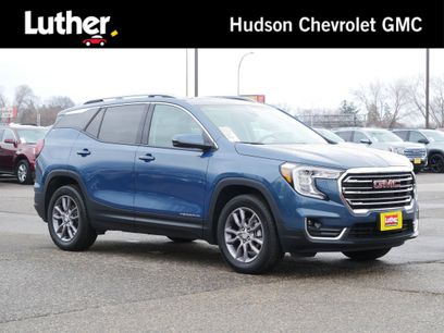 Used 2024 GMC Terrain SLT w/ Infotainment Package II