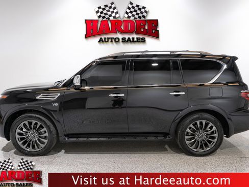 Used 2022 Nissan Armada Platinum RWD image 1