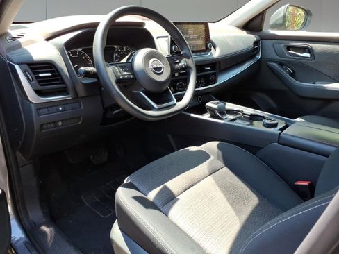 Used 2023 Nissan Rogue SV AWD/4WD image 9