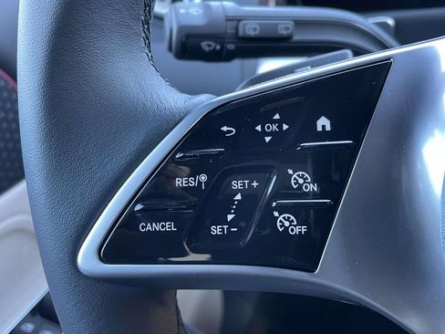 Certified 2025 Mercedes-Benz GLB 250 image 20