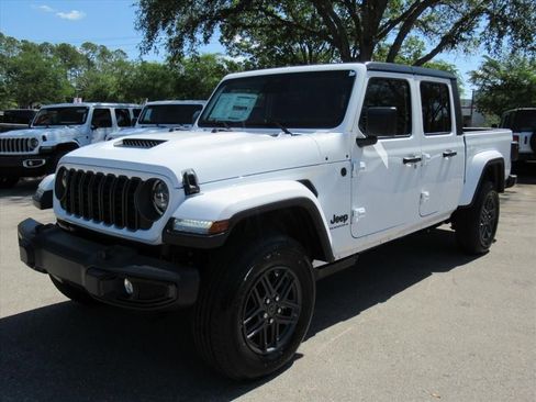 New 2026 Jeep Gladiator Sport AWD/4WD image 3