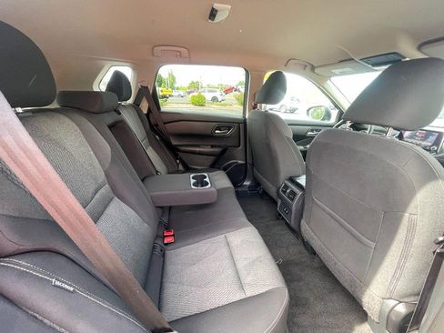 Used 2025 Nissan Rogue SV AWD/4WD image 12