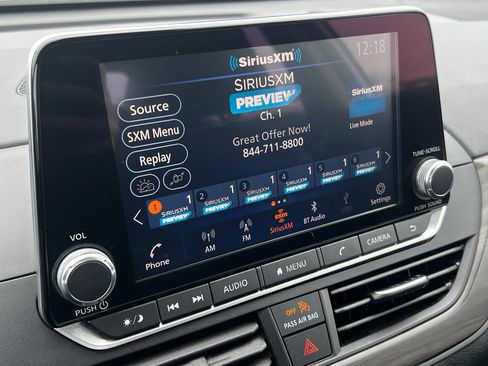 Used 2024 Nissan Altima 2.5 SV image 24