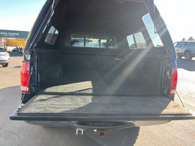 Used 2004 Ford F250 Lariat AWD/4WD image 9