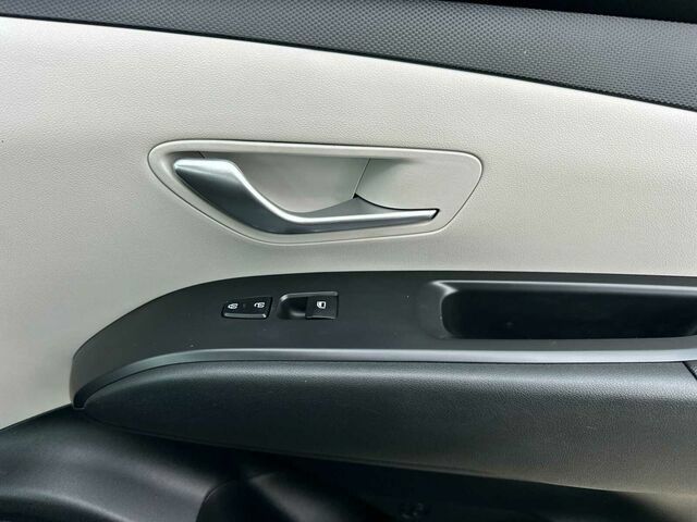 Used 2024 Hyundai Tucson SE FWD image 20