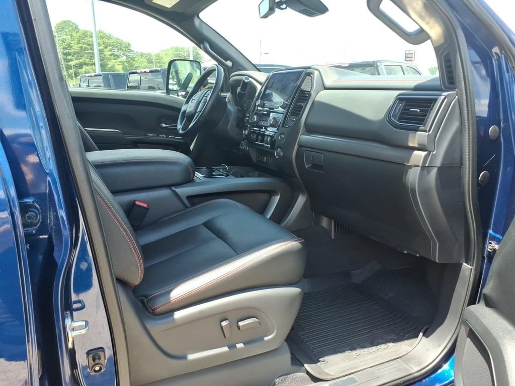 Used 2023 Nissan Titan PRO-4X w/ Pro-4x Convenience Package AWD/4WD image 10