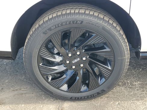 New 2025 Lincoln Navigator L Reserve w/ Jet Appearance Package image 5