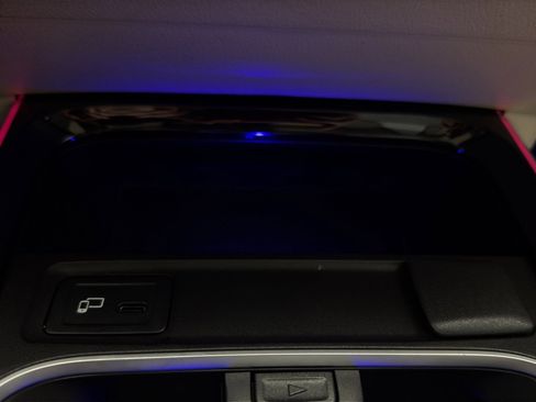 Used 2023 Mercedes-Benz GLB 250 image 20