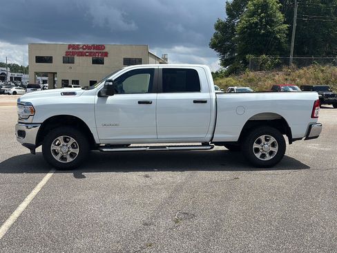 Used 2024 RAM 2500 Big Horn AWD/4WD image 6