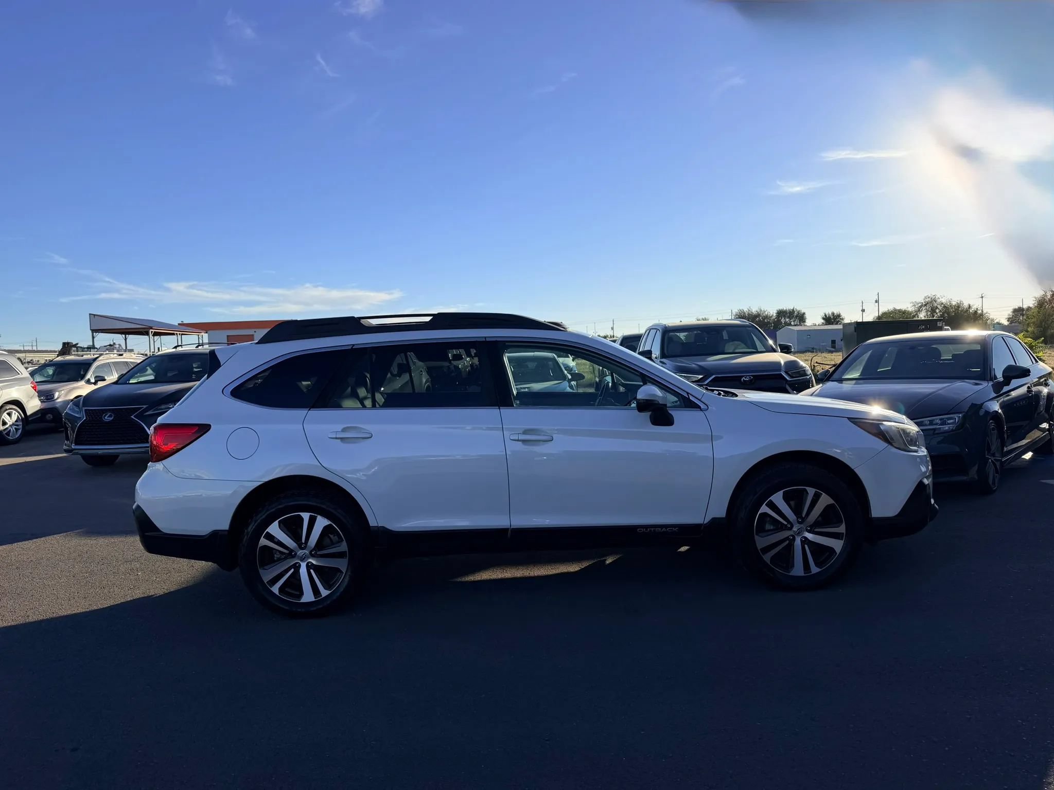Used 2018 Subaru Outback 2.5i Limited AWD/4WD image 7