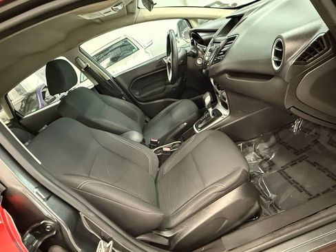 Used 2015 Ford Fiesta SE image 23