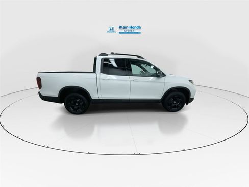 New 2026 Honda Ridgeline Black Edition image 3