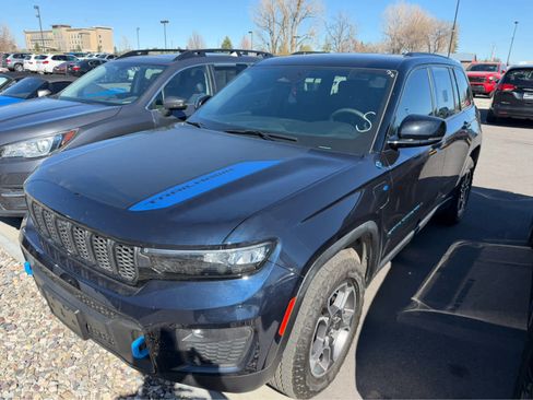 Used 2024 Jeep Grand Cherokee Trailhawk w/ Luxury Tech Group III image 1
