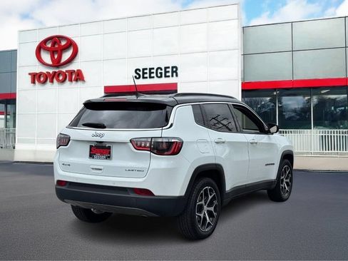 Used 2024 Jeep Compass Limited AWD/4WD image 3