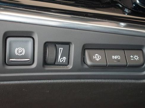 Used 2020 Cadillac XT6 Premium Luxury AWD/4WD image 38
